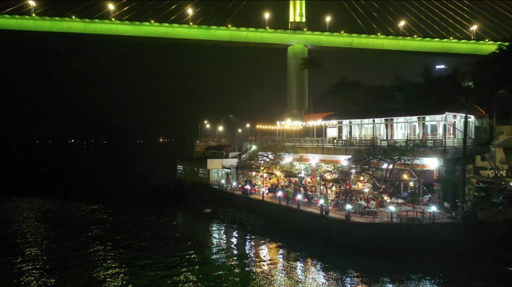 cac-nha-hang-tai-Ha-Long-9