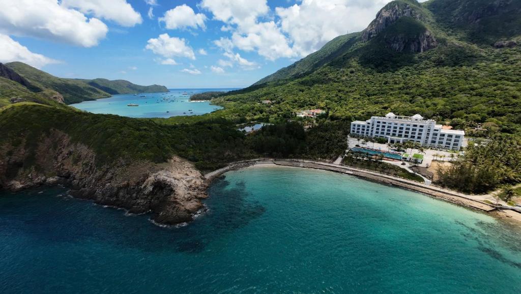 Orson-Hotel-Resort-Con-Dao