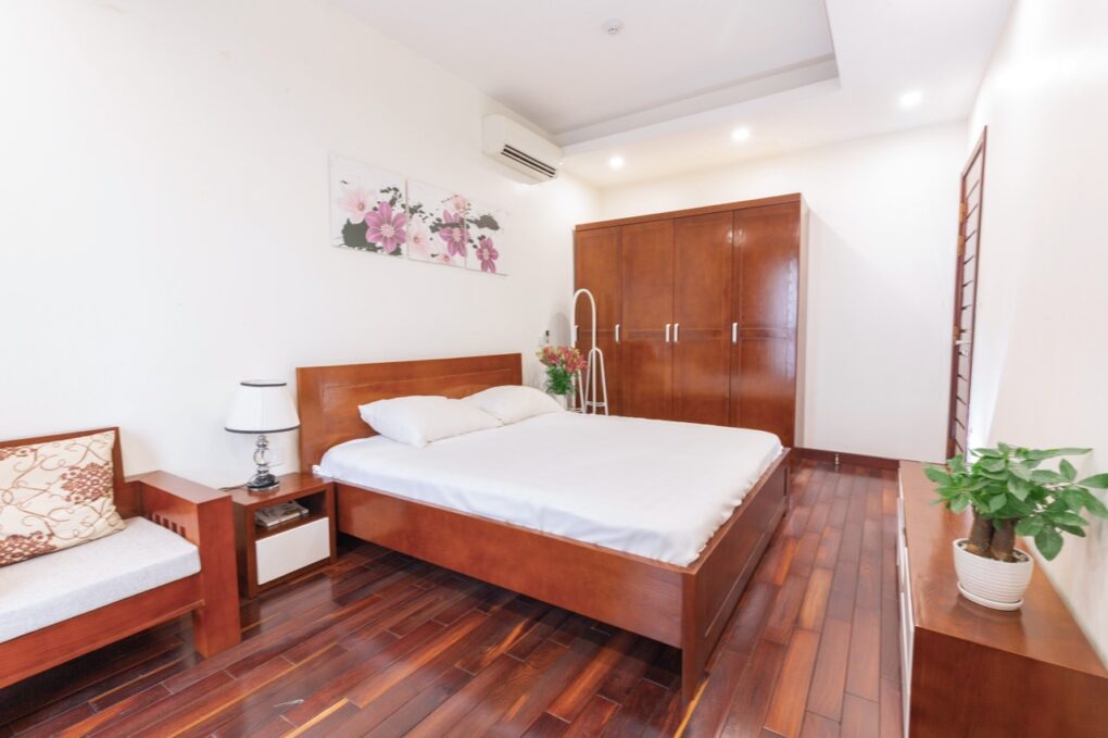 nine-housing-can-ho-dich-vu-pho-truc-bach-cho-thue-theo-ngay-thang-nam-1