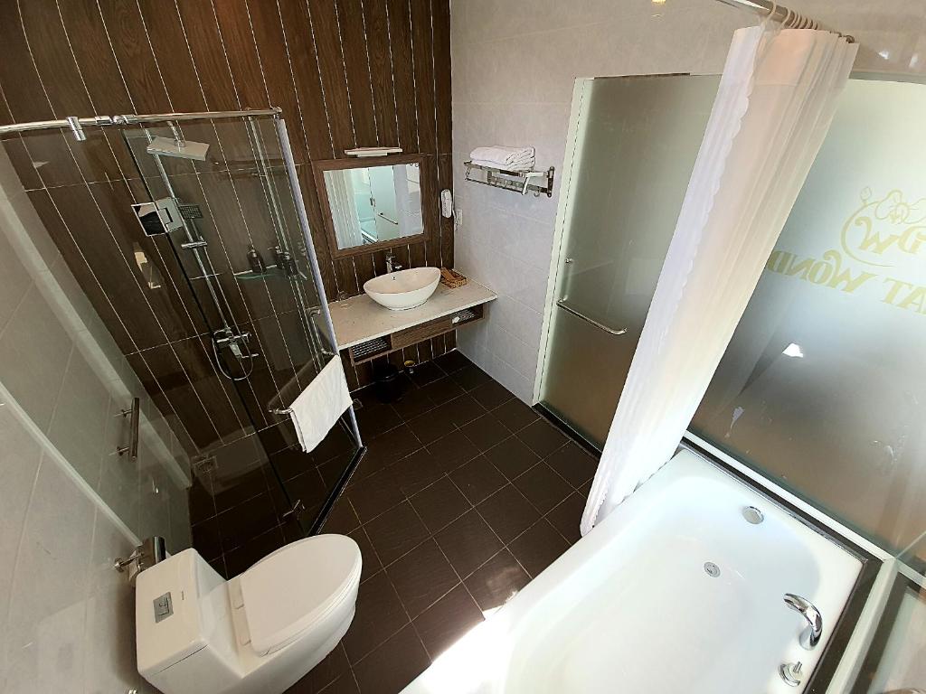 nhung-khach-san-resort-da-lat-dalat-wonder-resort-9” width=