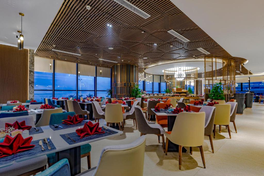 Peninsula-hotel-danang9
