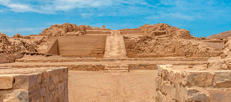 Ph%C3%A1o %C4%91%C3%A0i Pachacamac