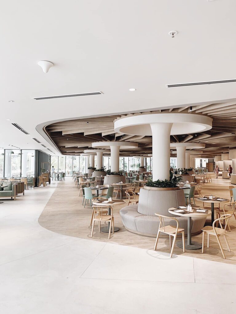 dich-vu-to-chuc-su-kien-hop-hoi-nghi-hoi-thao-gala-tiec-cuoi-mice-teambuilding-tour-gia-tot-o-phu-quoc