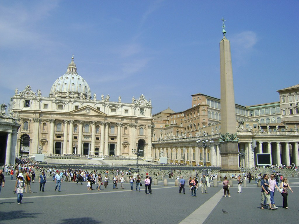 Qu%E1%BA%A3ng Tr%C6%B0%E1%BB%9Dng St%E2%80%99 Peter %C4%90%E1%BA%A1i Th%C3%A1nh %C4%90%C6%B0%E1%BB%9Dng St Peter