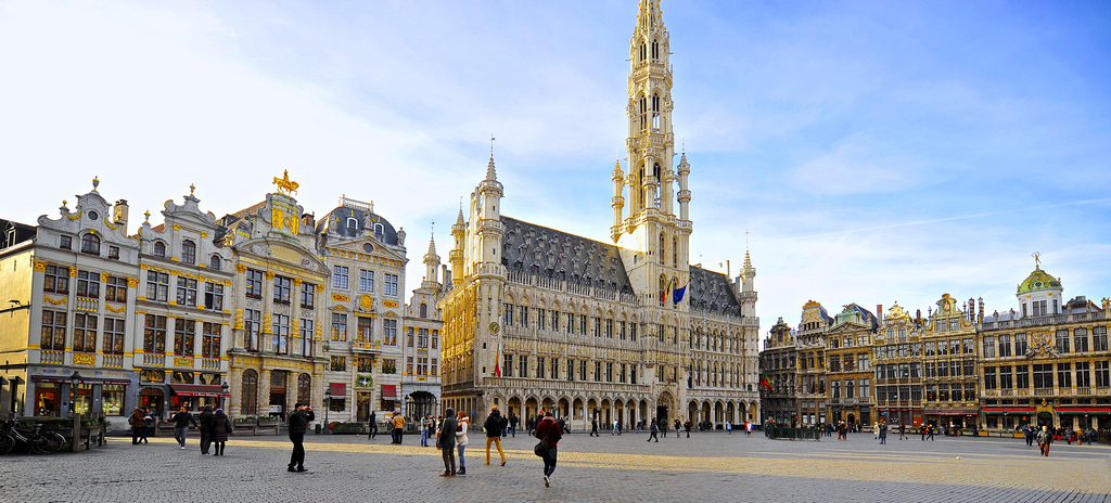 Qu%E1%BA%A3ng tr%C6%B0%E1%BB%9Dng La Grand