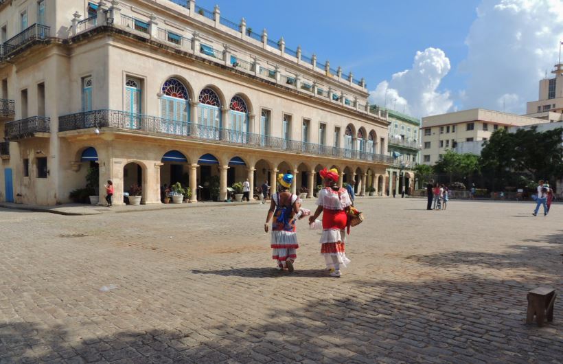 Qu%E1%BA%A3ng tr%C6%B0%E1%BB%9Dng Plaza de Armas