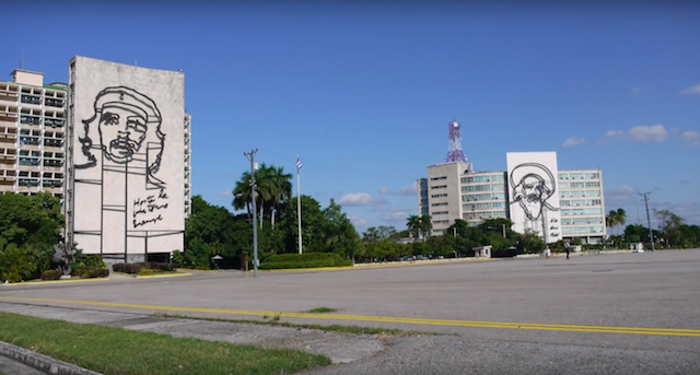 Qu%E1%BA%A3ng tr%C6%B0%E1%BB%9Dng Revolution