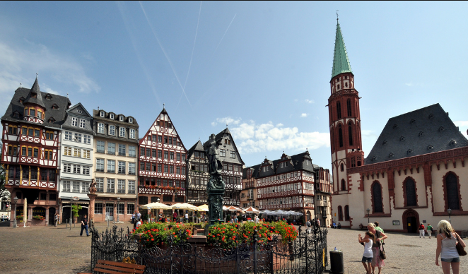 Qu%E1%BA%A3ng tr%C6%B0%E1%BB%9Dng Romerberg