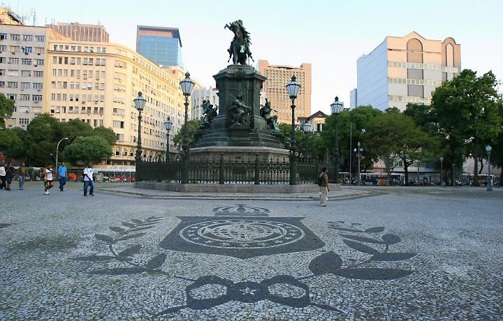 Qu%E1%BA%A3ng tr%C6%B0%E1%BB%9Dng Tiradentes