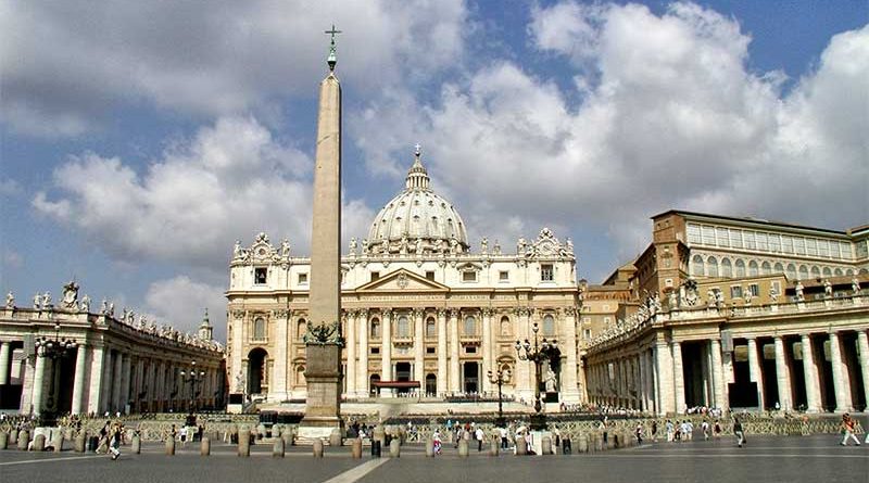 Qu%E1%BA%A3ng tr%C6%B0%E1%BB%9Dng v%C3%A0 %C4%90%E1%BA%A1i Th%C3%A1nh %C4%91%C6%B0%E1%BB%9Dng St. Peter