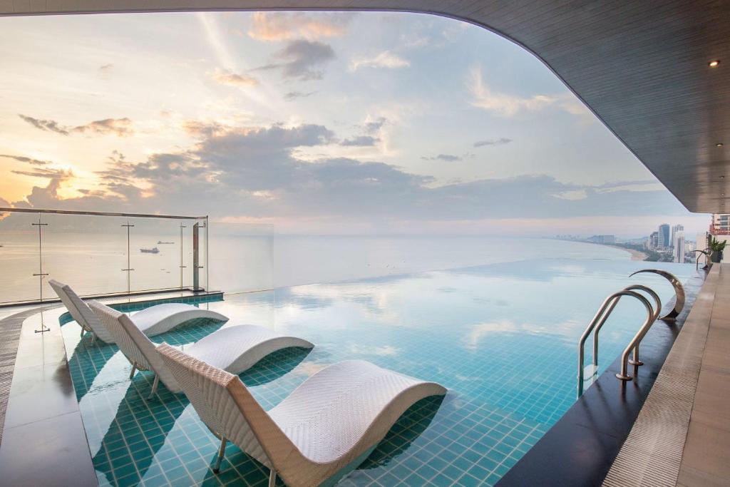 Radisson-hotel-da-nang9
