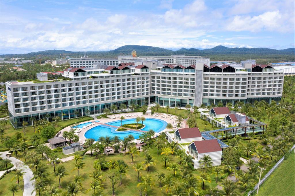 Radisson-phu-quoc-1
