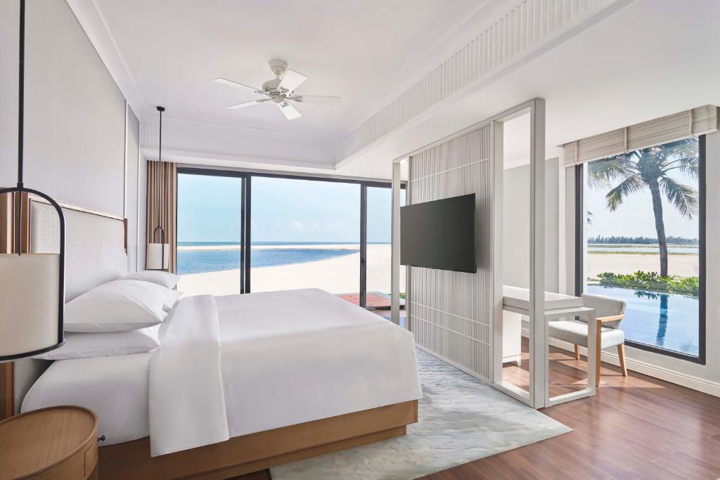 Renaissance-hoian-resort-spa1