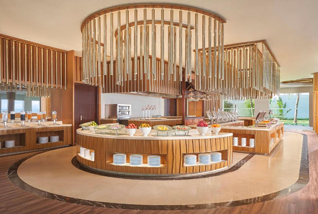 Renaissance-hoian-resort-spa10