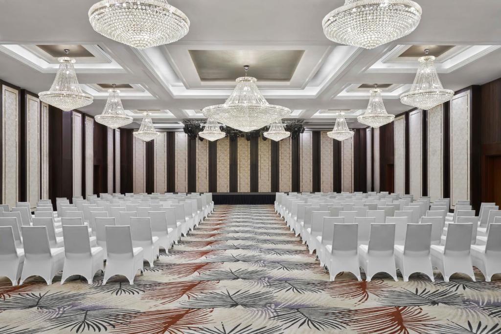 Renaissance-hoian-resort-spa6