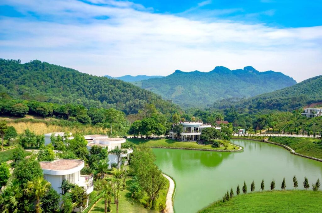 Review-Ivory-Villas-Resort-Hoa-Binh 1