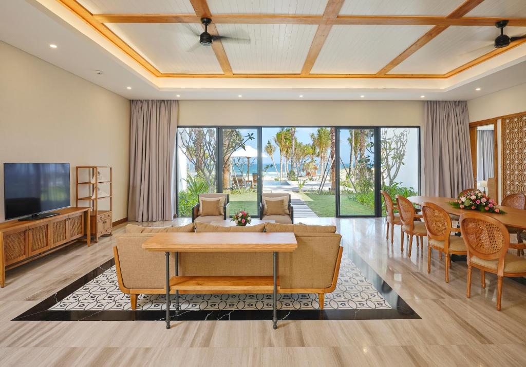 Review-Selectum-Noa-Resort-Cam-Ranh-Nha-Trang