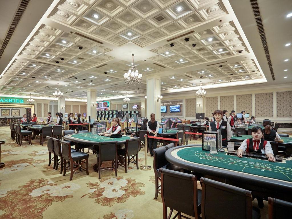 Royal-halong-hotel10
