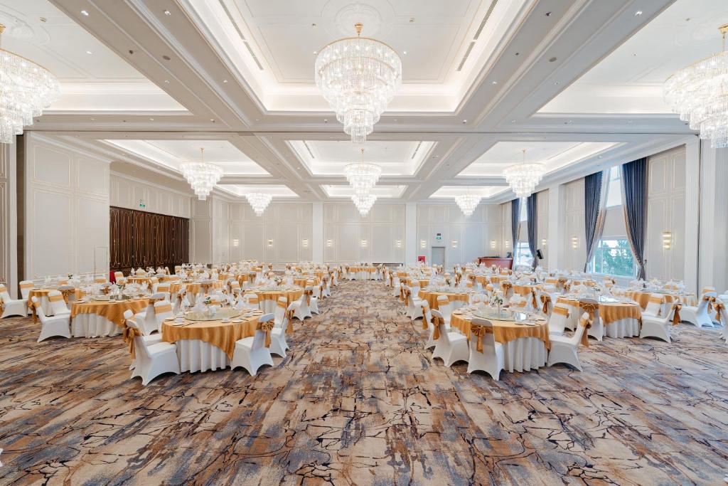 Royal-halong-hotel6