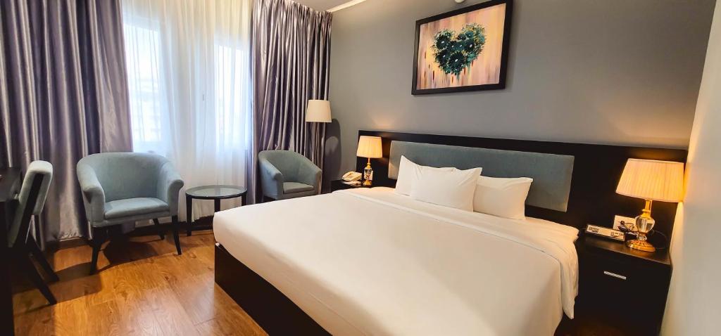 Royal-hotel-saigon2