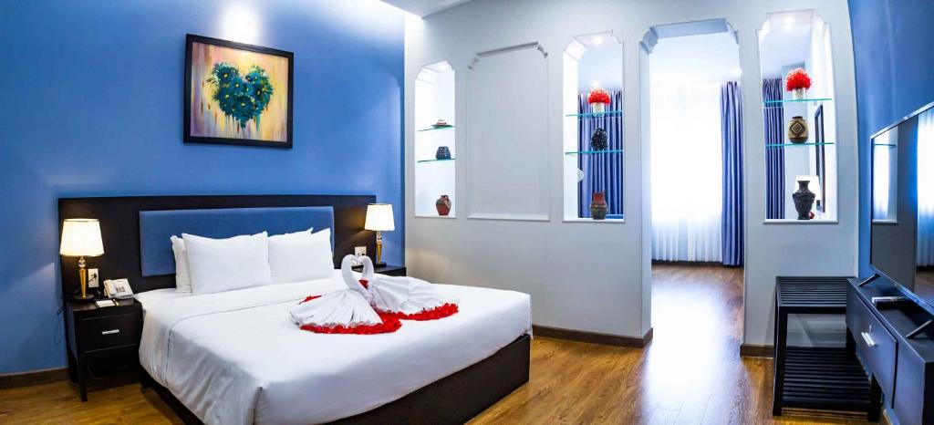 Royal-hotel-saigon3