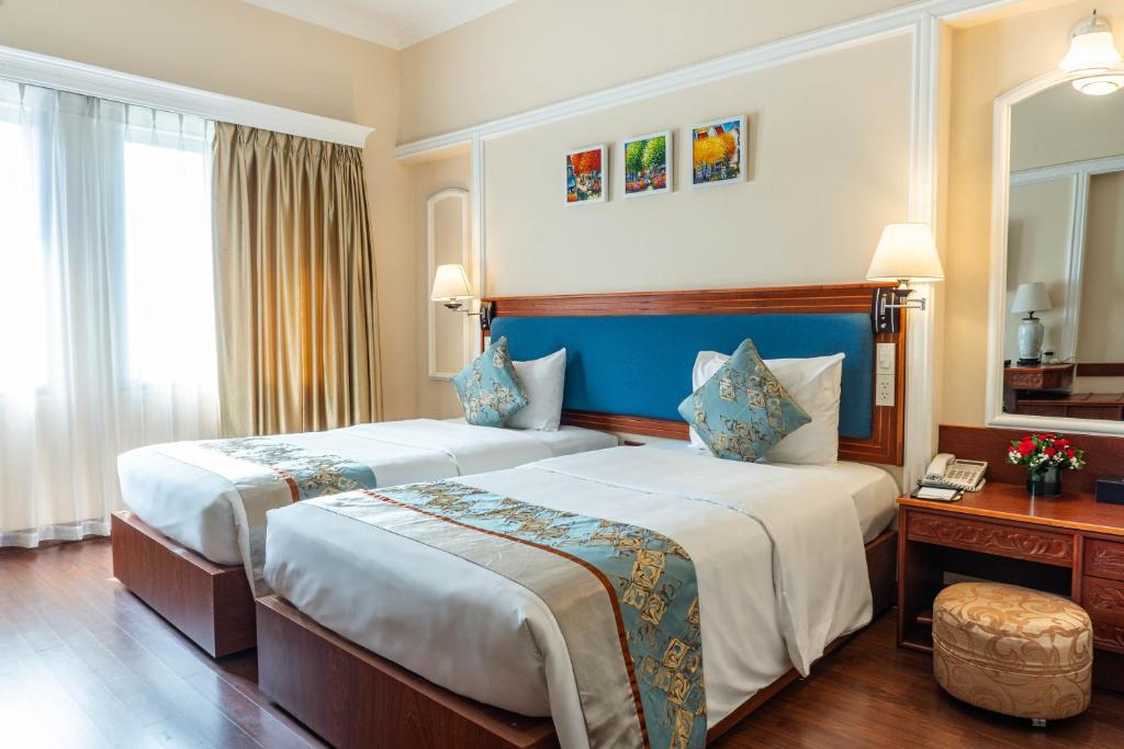 Royal-hotel-saigon4