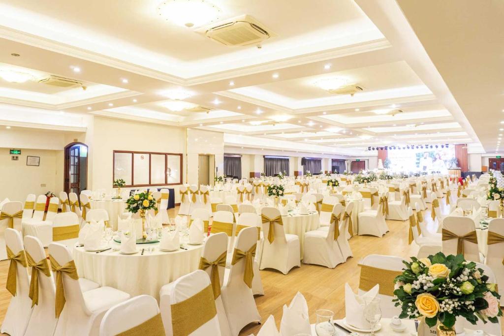 Royal-hotel-saigon6