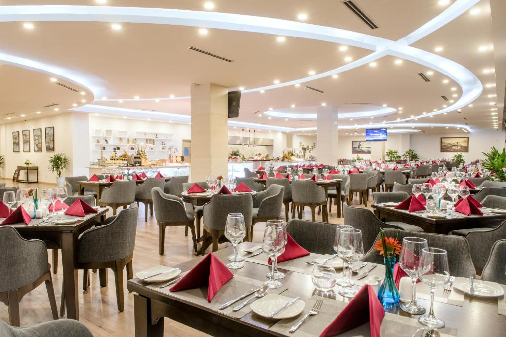 Royal-lotus-hotel-Danang7