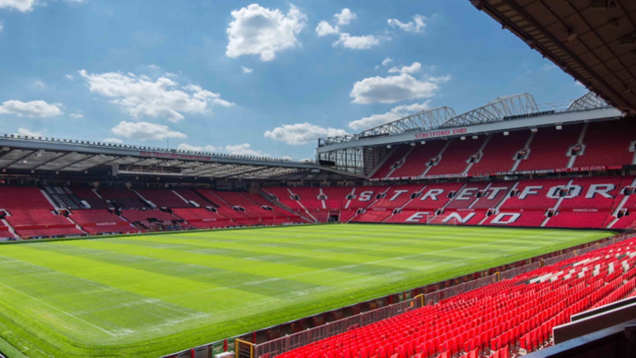 S%C3%A2n v%E1%BA%ADn %C4%91%E1%BB%99ng Old Trafford