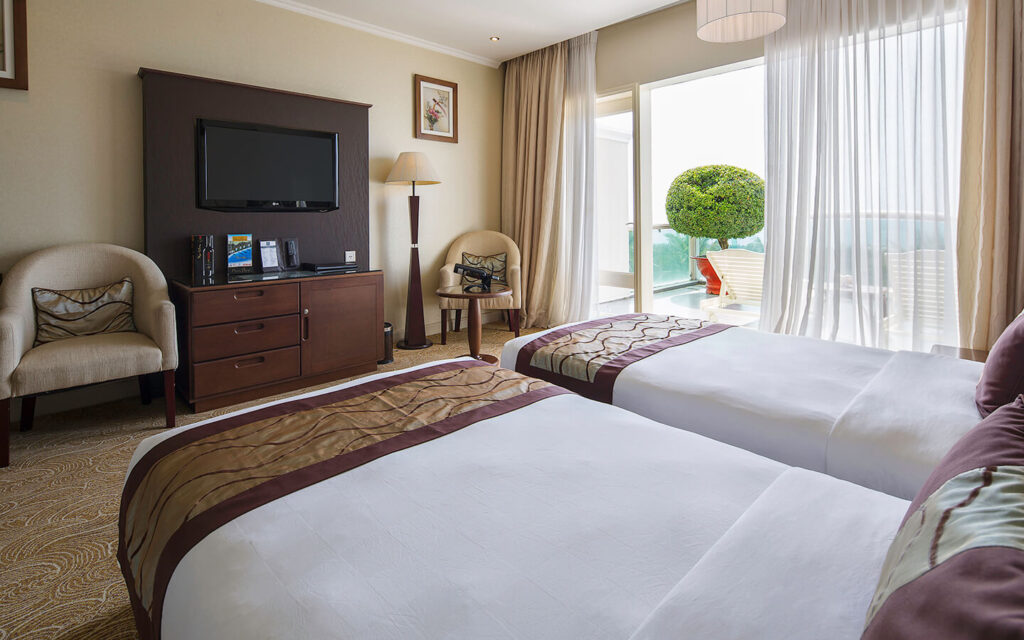 khach-san-resort-5-sao-mui-ne-phan-thiet-dep-nhat-co-bai-bien-rieng-8