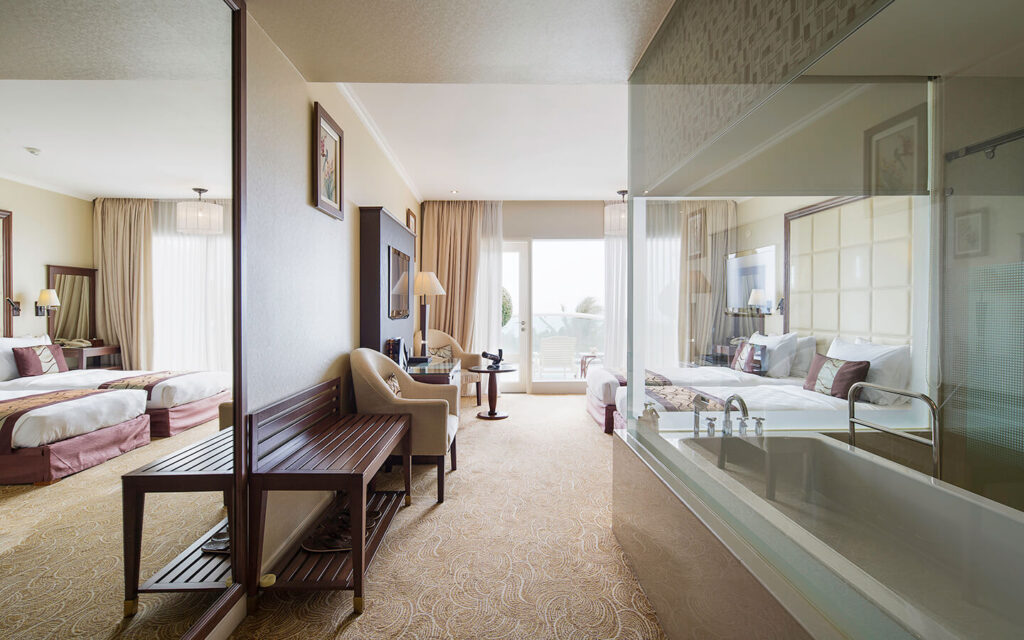 khach-san-resort-5-sao-mui-ne-phan-thiet-dep-nhat-co-bai-bien-rieng-9