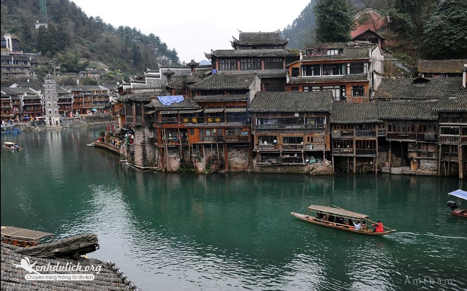phượng hoàng cổ trấn