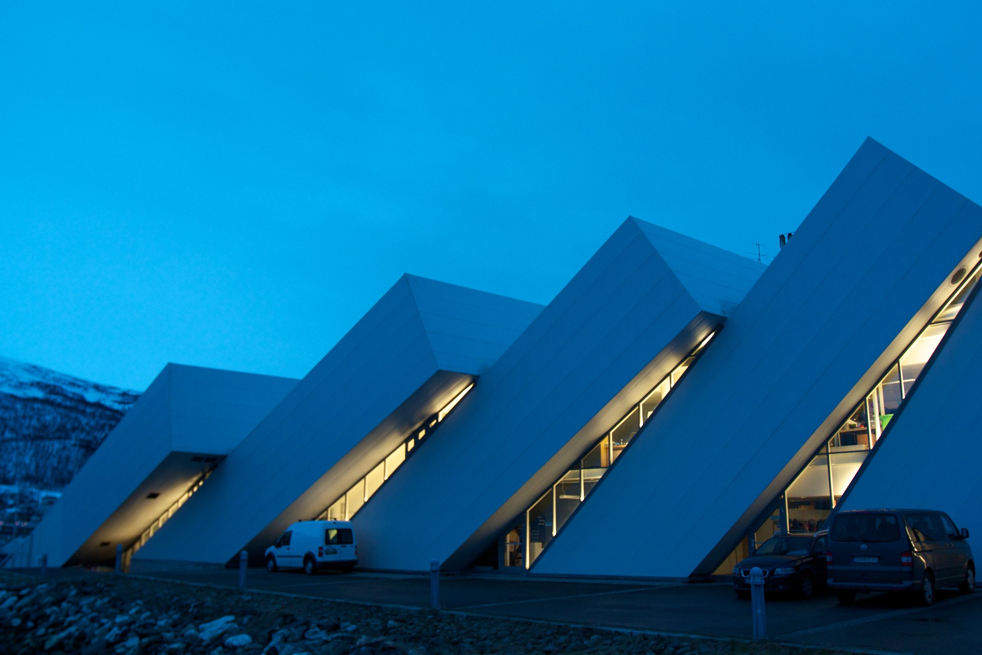 Th%E1%BB%A7y cung Polaria