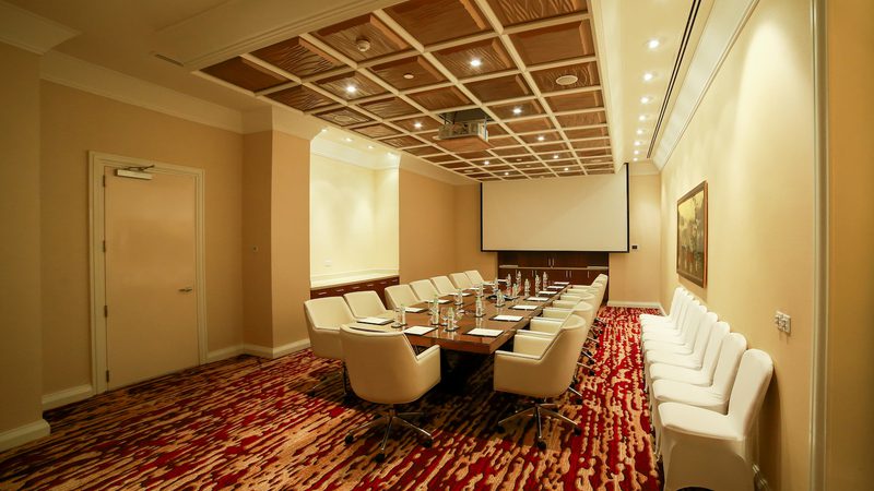 tour-du-lich-tu-tuc-tron-goi-combo-The-Grand