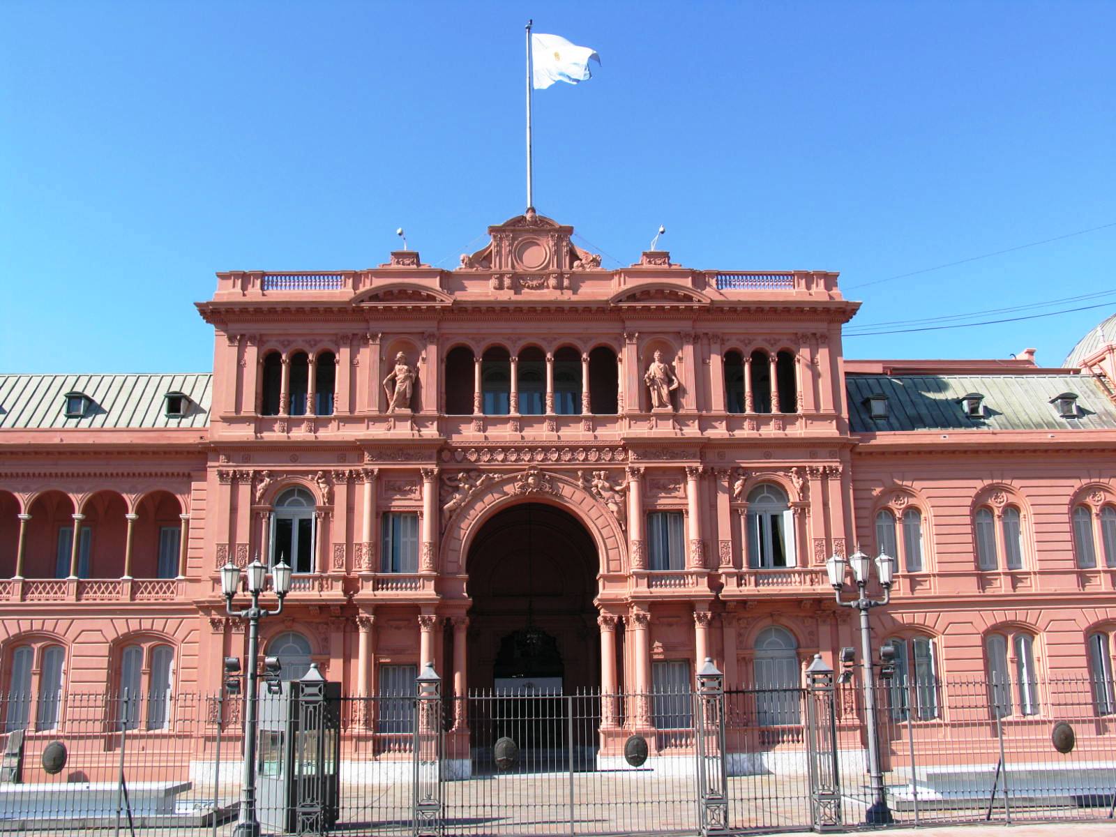 The Pink House dinh t%E1%BB%95ng th%E1%BB%91ng