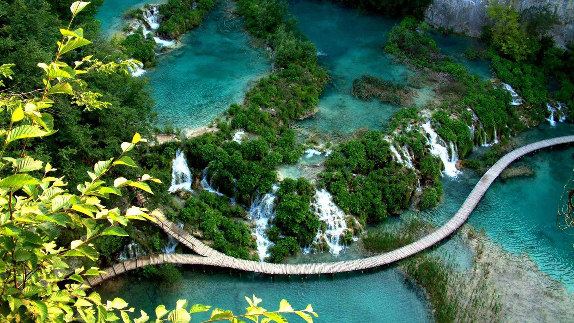 V%C6%B0%E1%BB%9Dn Qu%E1%BB%91c gia H%E1%BB%93 Plitvice