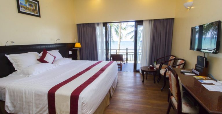 5-review-khach-san-vinpearl-hotel-hue -nha-hang