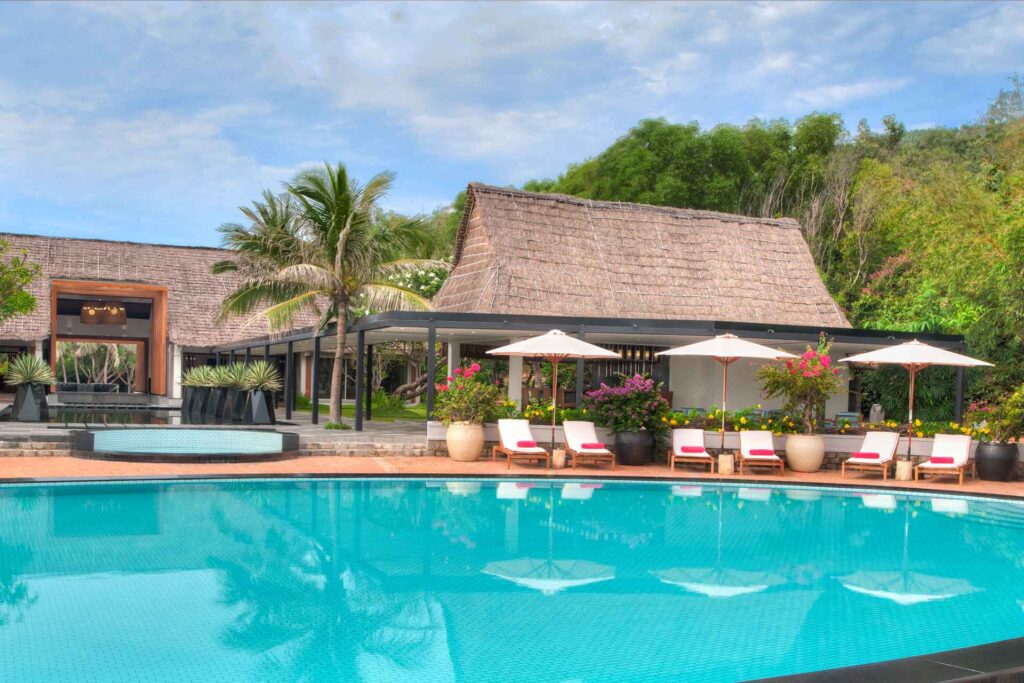 cac-khach-san-resort-quy-nhon-dep-4-5-sao-tot-dep-nhat-4