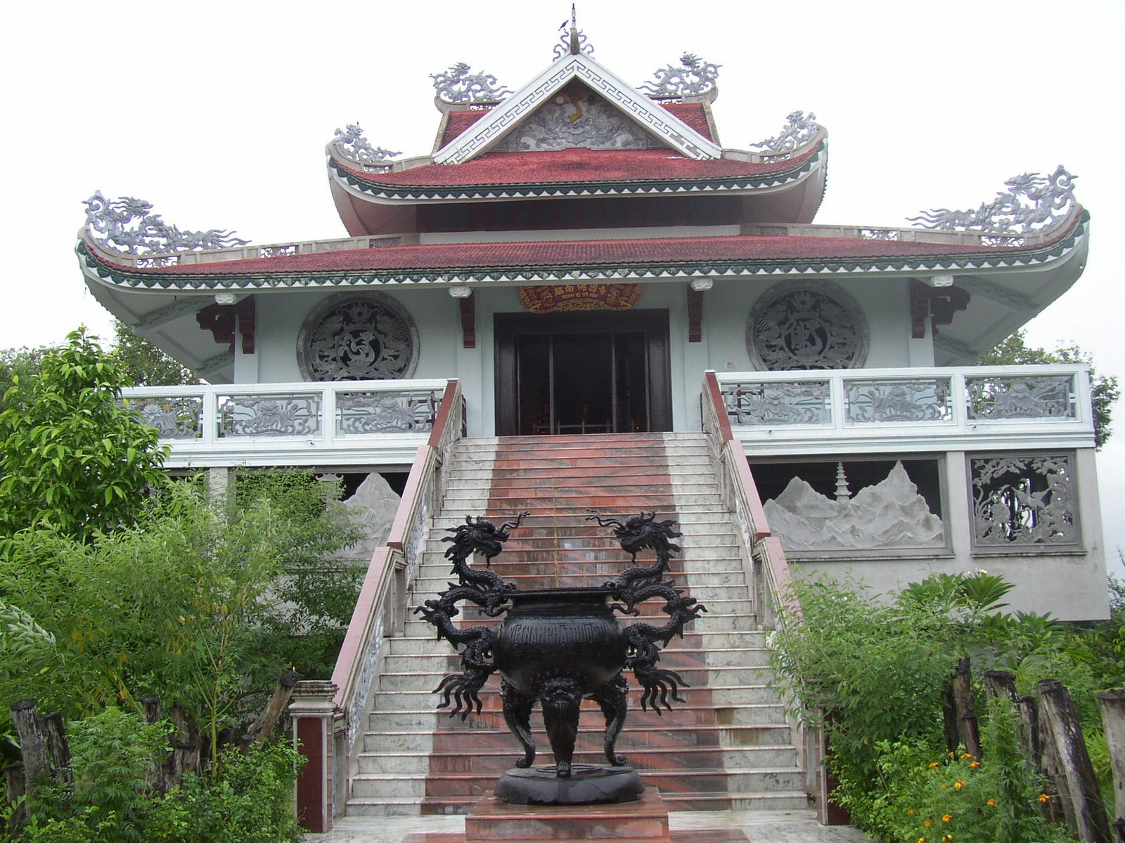 Viet Nam Phat Quoc Tu3