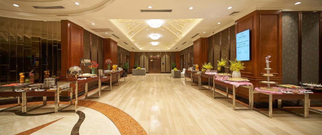 review-khach-san-windsor-plaza-hotel-sai-gon-2