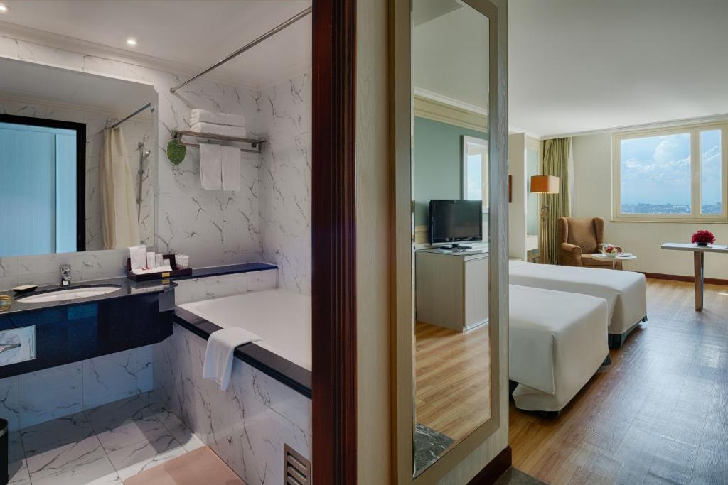 review-khach-san-windsor-plaza-hotel-sai-gon-5