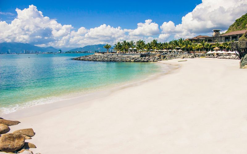 resort-nha-trang-5-6-sao-dep-nhat-biet-lap-yen-tinh-rieng-tu-24