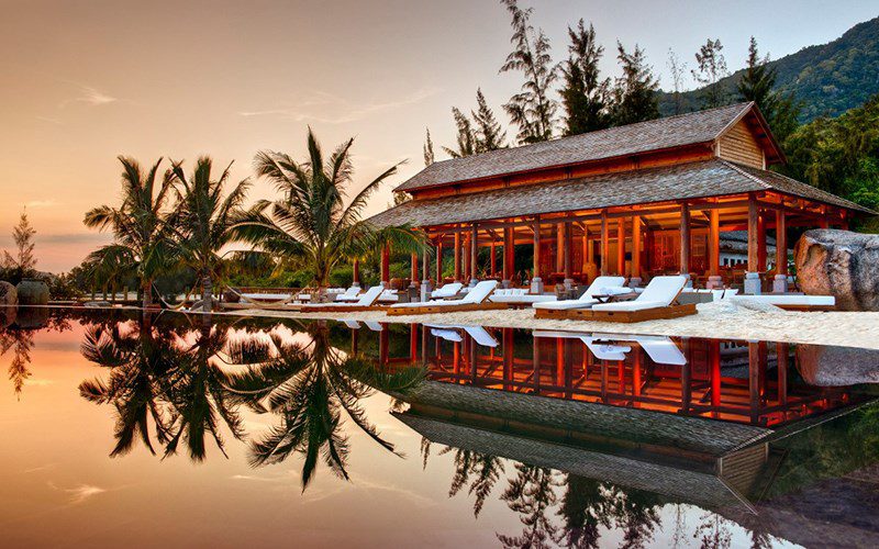 resort-noi-tieng-nha-trang