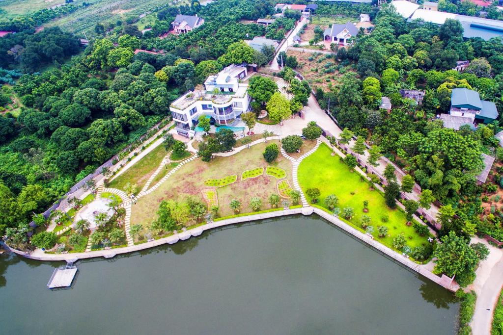 review-biet-thu-an-garden-son-tay-villa-homestay-1