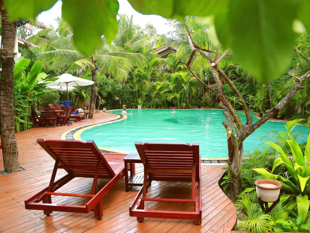 top-khach-san-resort-mui-ne-phan-thiet-dep-nhat-4-5-sao-gan-sat-bien-co-bai-bien-rieng-9
