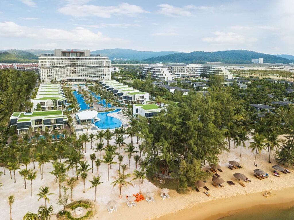 top-10-khach-san-bai-truong-phu-quoc-4-5-sao-22