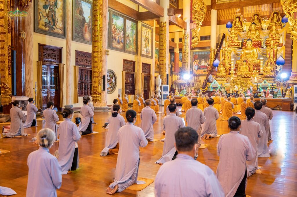 chua-ba-vang-quang-ninh-o-dau-co-gi-3