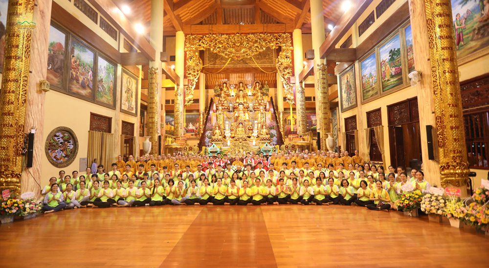 chua-ba-vang-quang-ninh-o-dau-co-gi-4