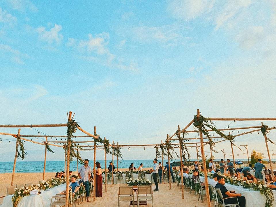 khach-san-resort-to-chuc-su-kien-hoi-nghi-gala-team-building-mice-phan-thiet