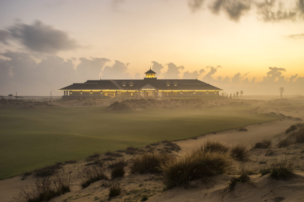 club-house-hoiana-shores-golf-club-nam-hoi-an